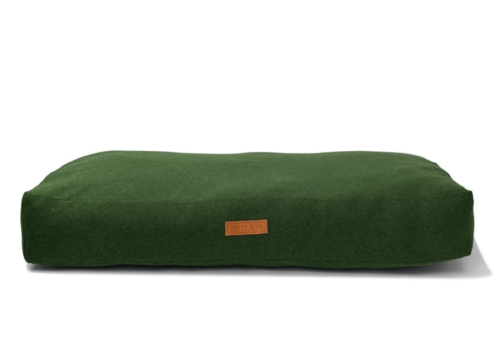 “Richmond” Stonewash Pillow Dog Bed – by Ralph & Co